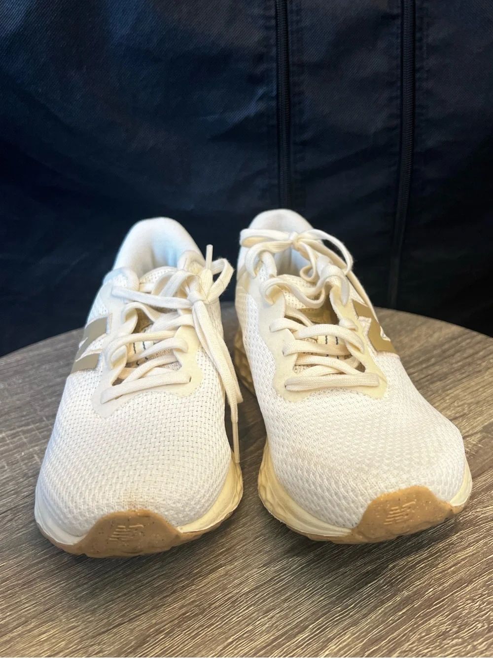 Women's New Balance Fresh Foam Arishi v4- Size 6